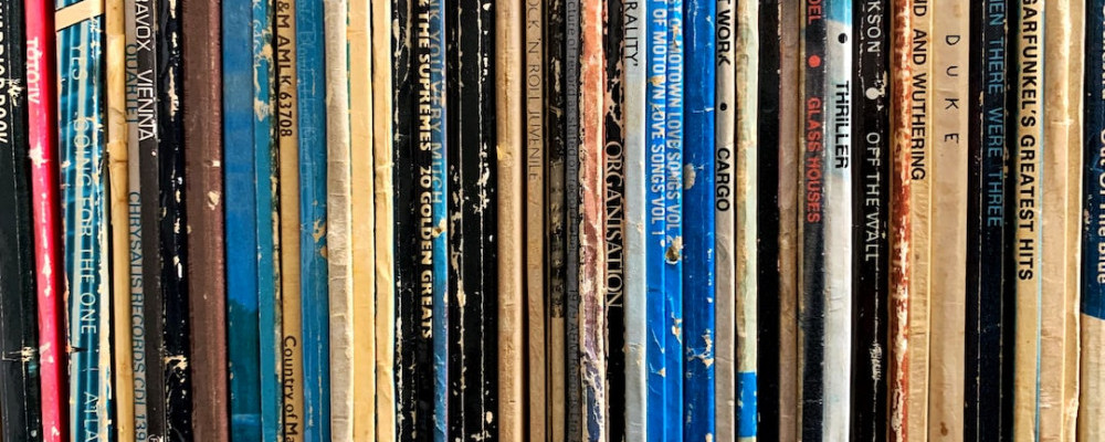 records stored vertically